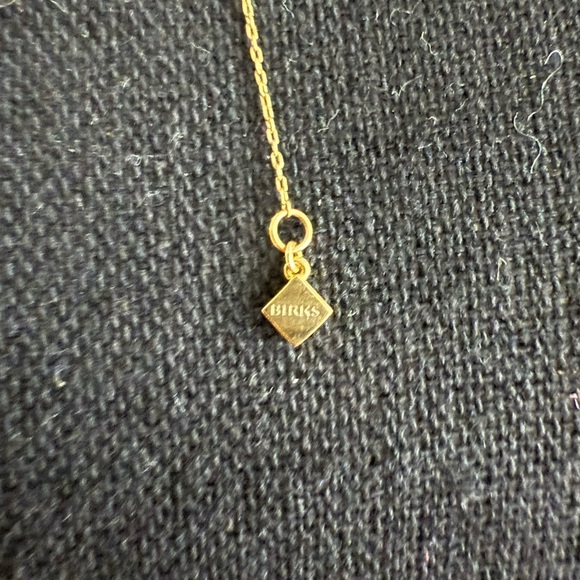 Maison Birks Diamond Rosée du Martin Bar Pendant with gold necklace - Picture 9 of 10